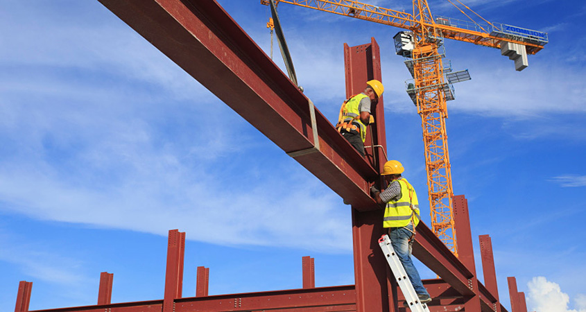 ریسک‌ها و فرصت‌های بازار تیرآهن